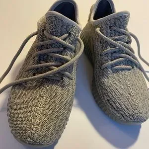 Imitation yeezy sales boost 35